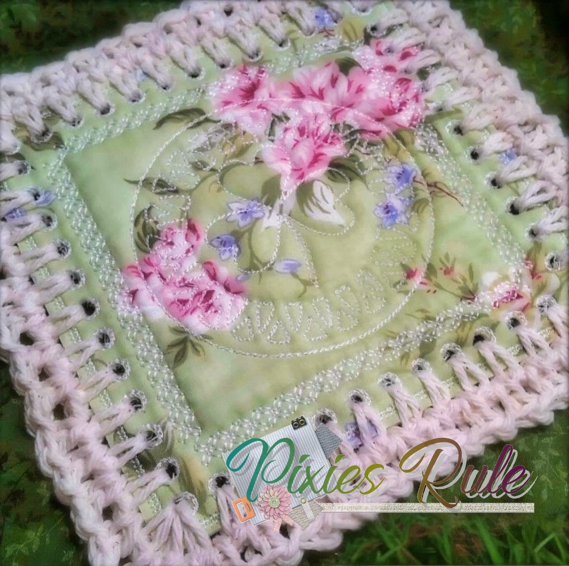 Mock Fusion - Clover 4x4 Machine Embroidery Design by Pixies Rule