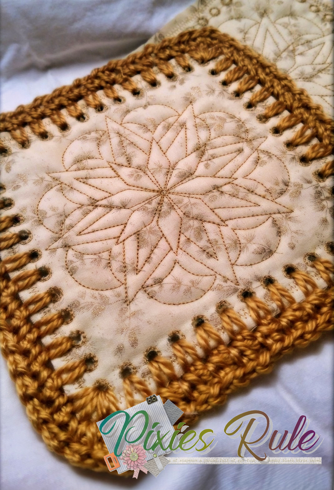 Mock Fusion - Snowflake 4x4 Machine Embroidery Design by Pixies Rule