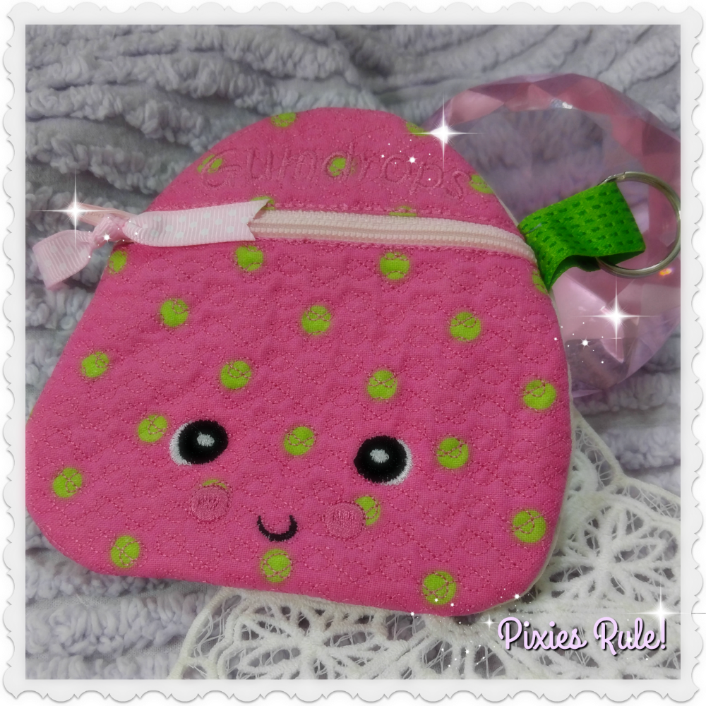 Prissy Pink Gumdrop 5x7 Pouch